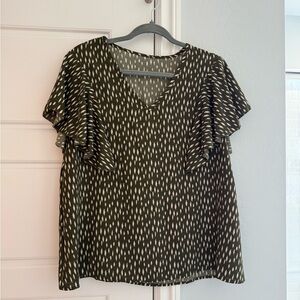 Elegant Black and White Women's Top